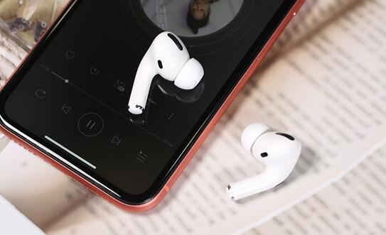 AirPods Pro防丢模式升级 全世界的iPhone帮你一起找